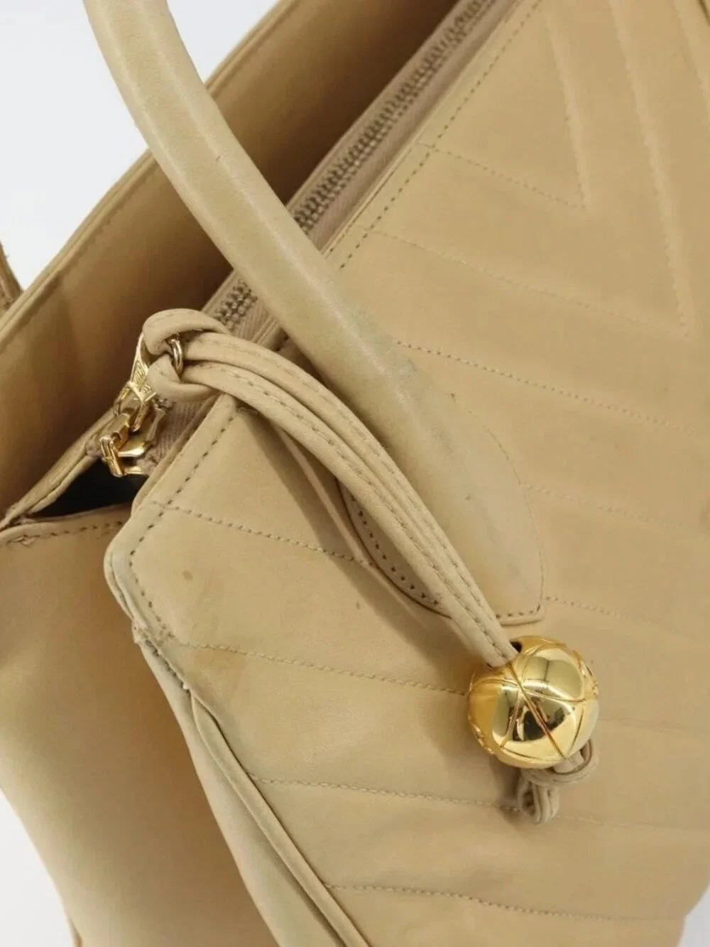 CHANEL V Stitch Hand Bag Leather Beige Gold CC Auth BA9348